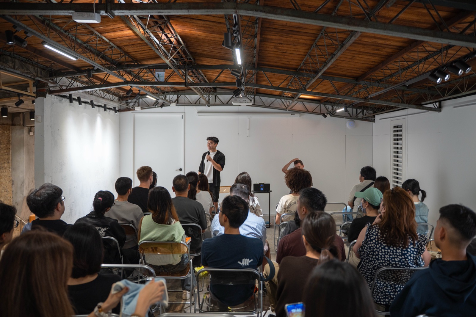 展演廳講座進行中